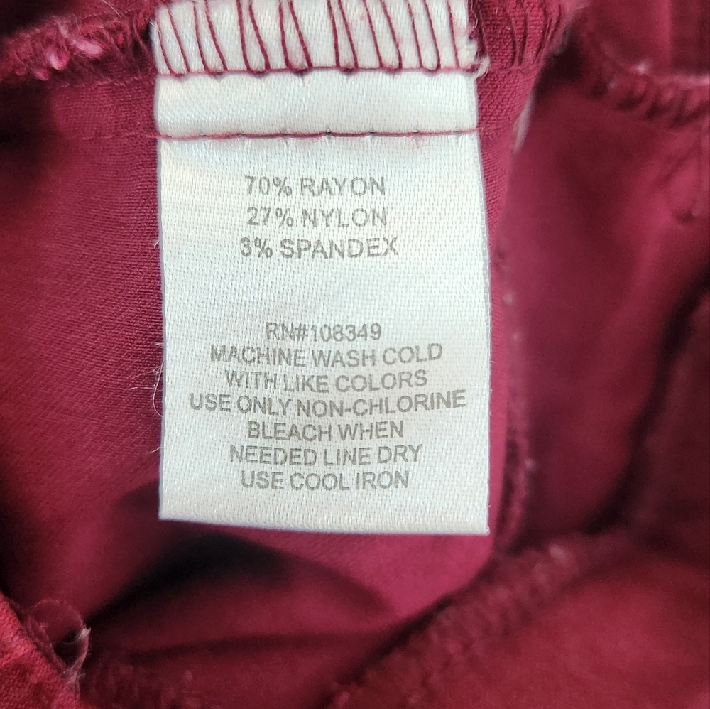 Classic Women's Skinny Pants Size Small Wine Color - Picture 5 of 10